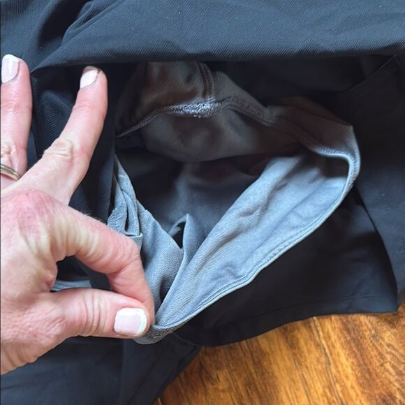 Under Armour Blue Pullover and Black Shorts Set - Picture 13 of 13